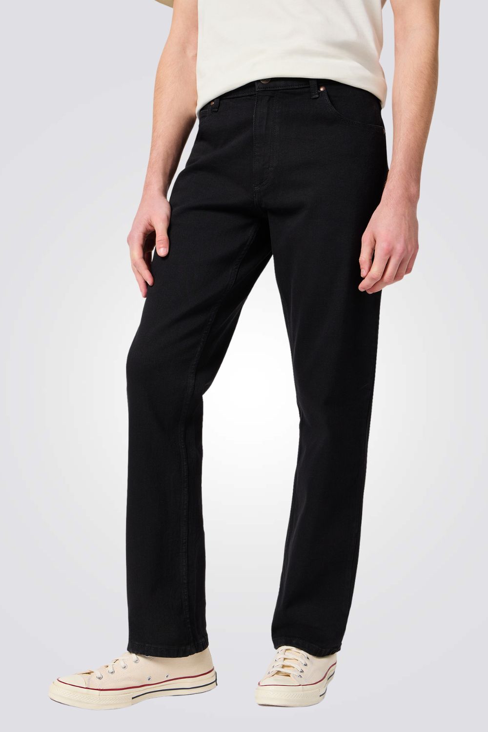 ג'ינס STRAIGHT בצבע שחור