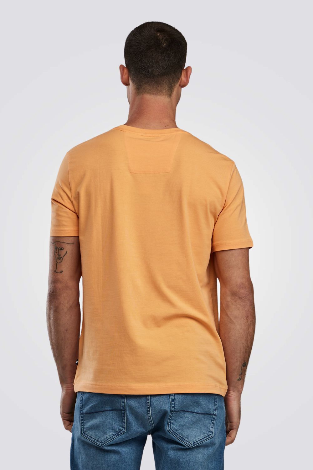 טישירט בייסיק בצבע כתום