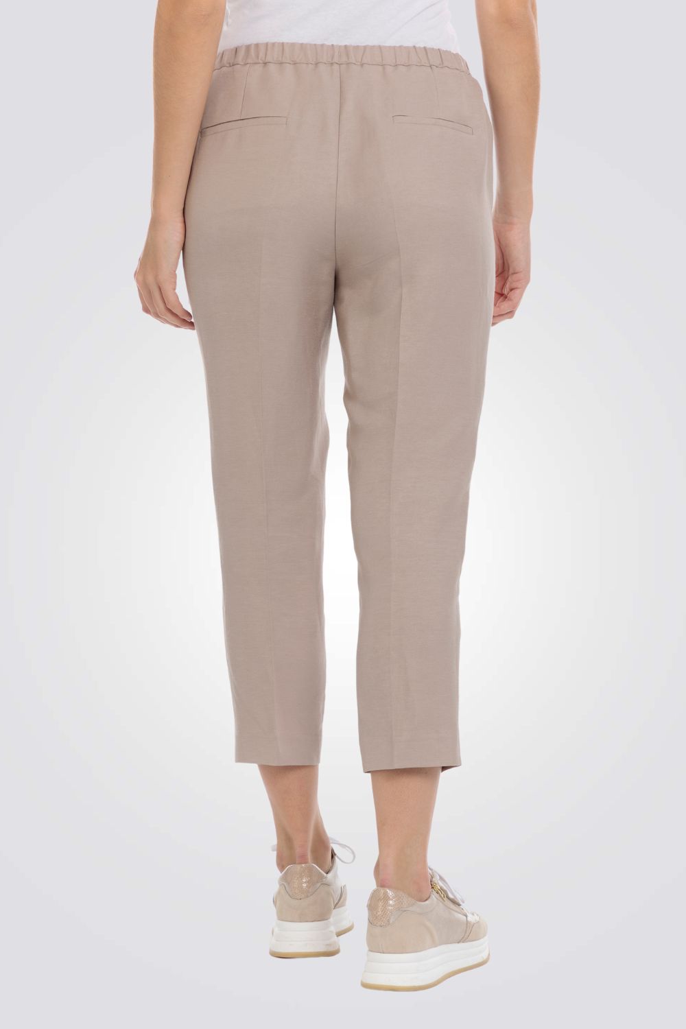 מכנסיים מחוייטים בצבע בז'