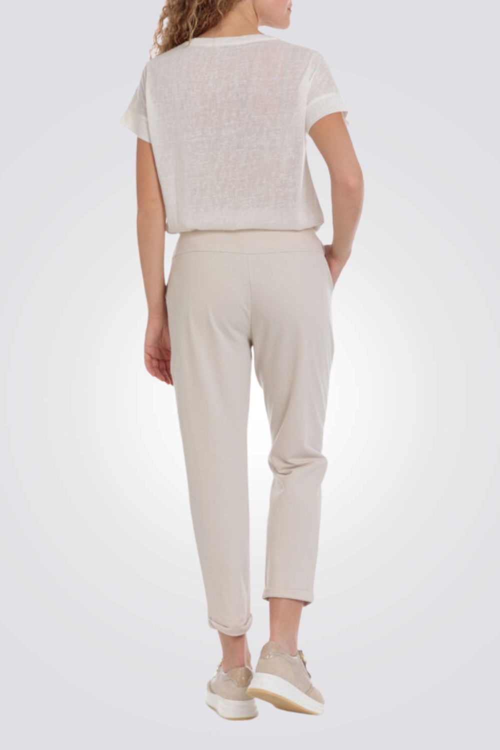 חולצה עם הדפס פרחוני ורוד 