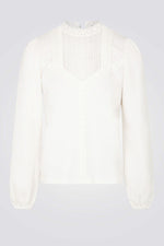 חולצה עם מחשוף תחרה בצבע לבן