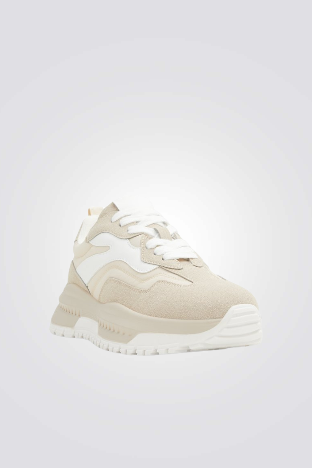 סניקרס דמוי זמש בצבע בז' 