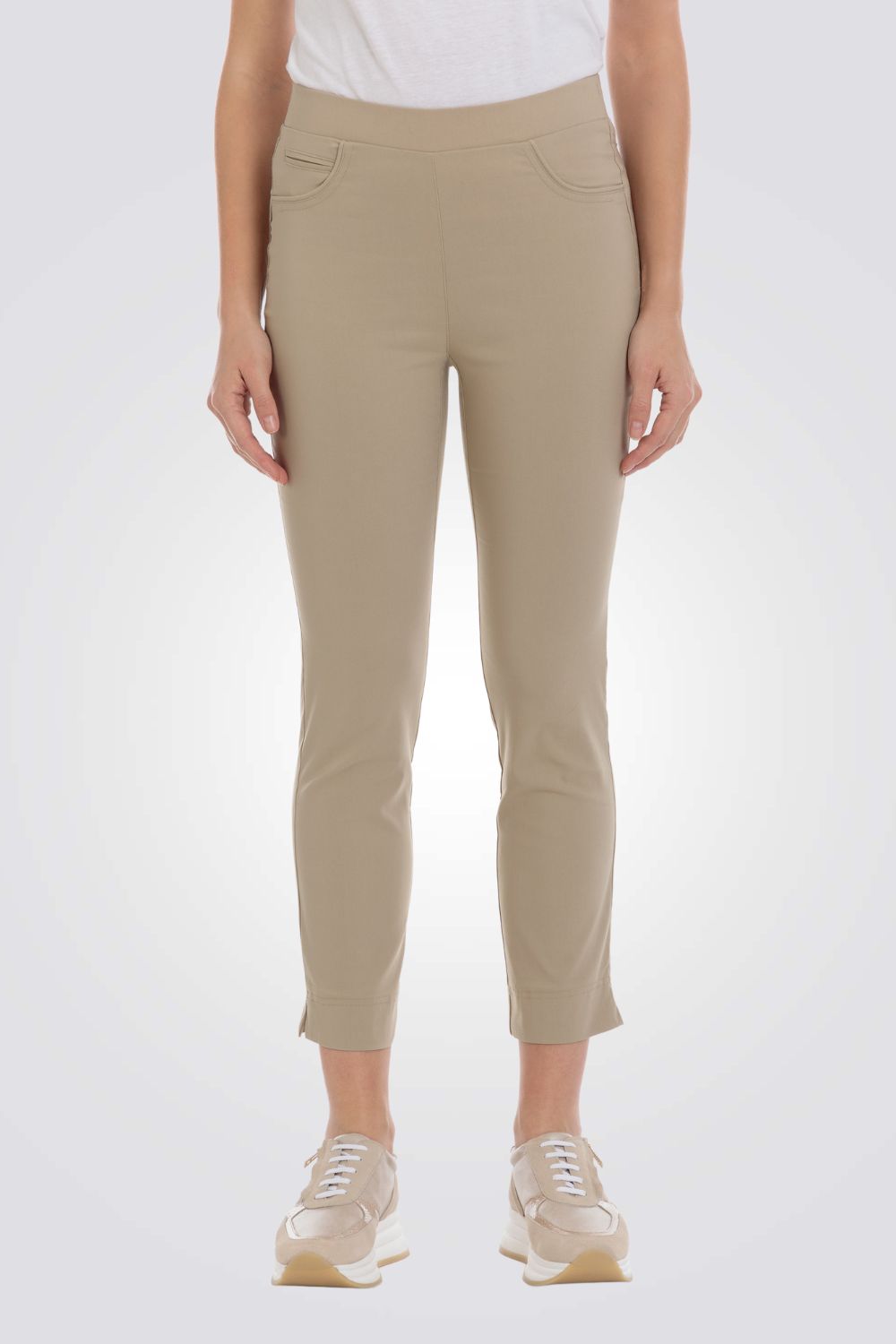 מכנס אלגנטי בגזרה צמודה