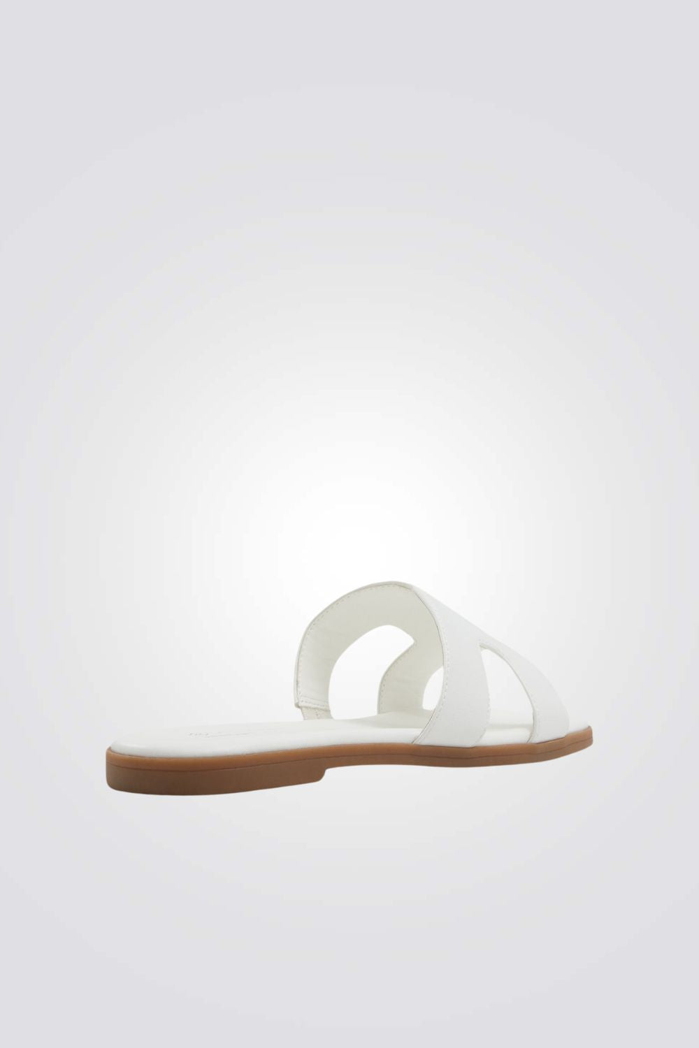 כפכף רצועות בצבע לבן