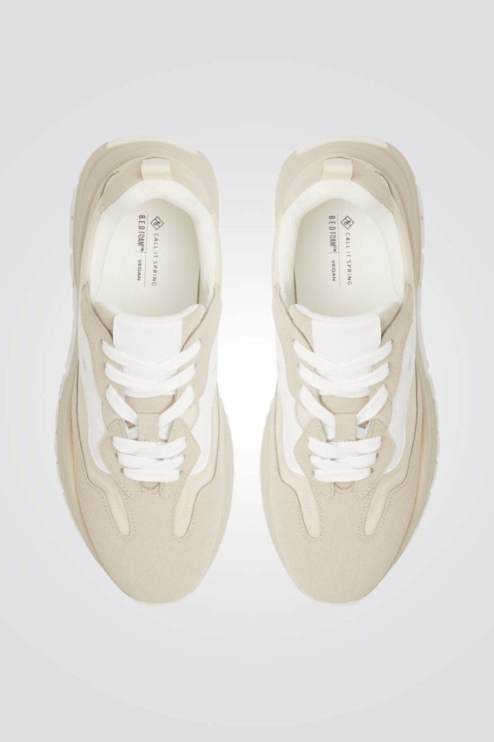 סניקרס דמוי זמש בצבע בז' 