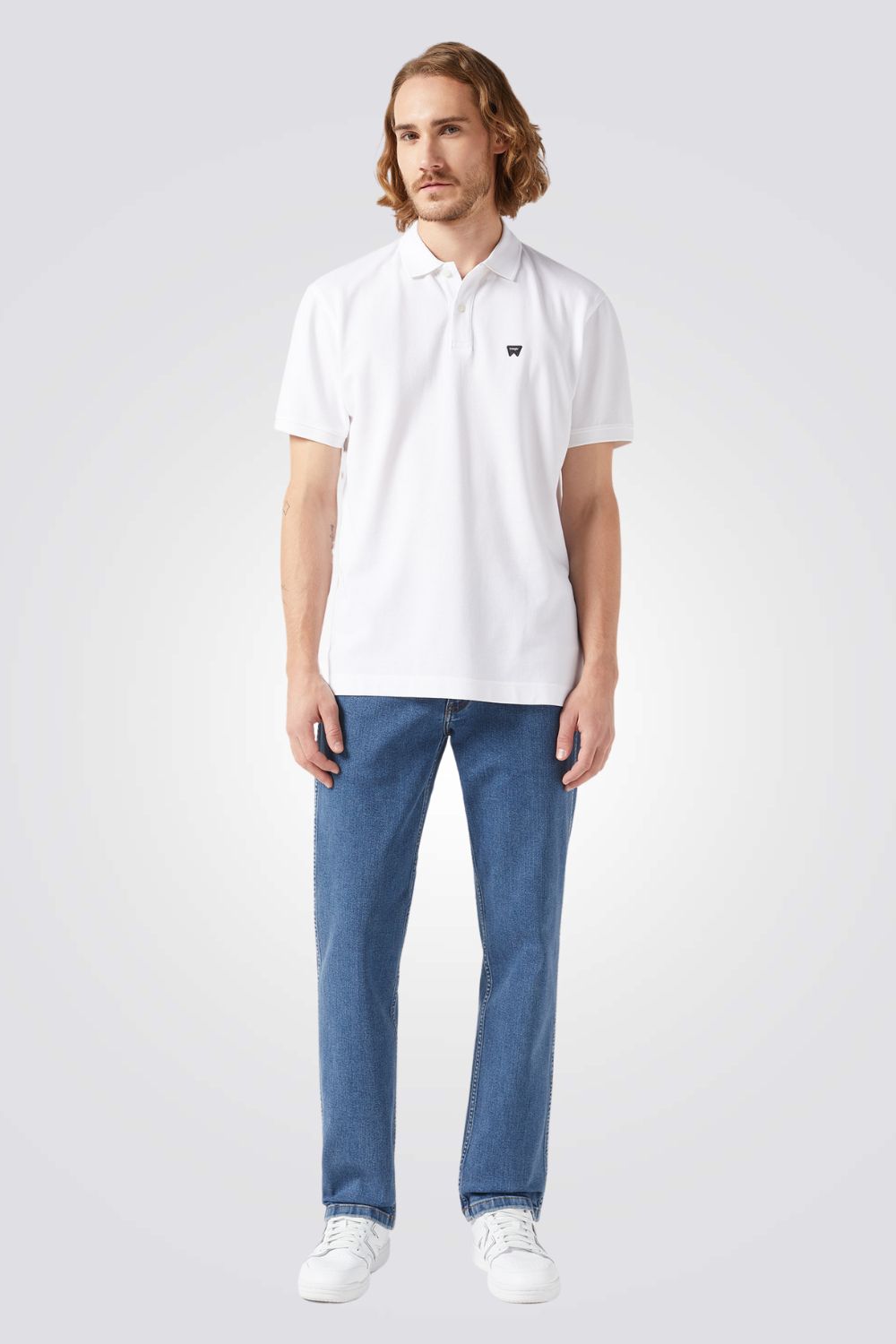 חולצה פולו בצבע לבן