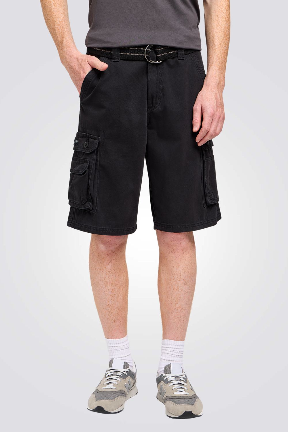 ברמודה בצבע שחור