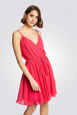 שמלה מיני מעטפת עם חגורה