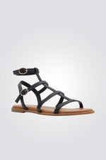 סנדלים גבוהות בצבע שחור