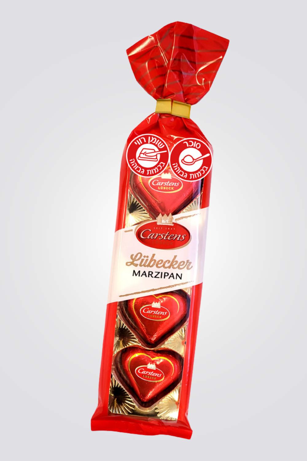 מרציפן מעולה מצופה שוקולד מריר בצורת לבבות.