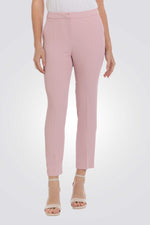 מכנסיים בצבע ורוד