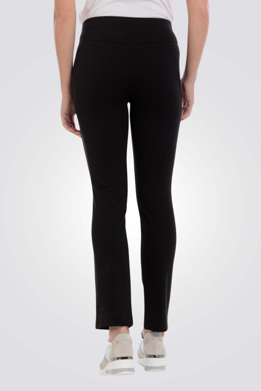 מכנסי סריג בצבע שחור