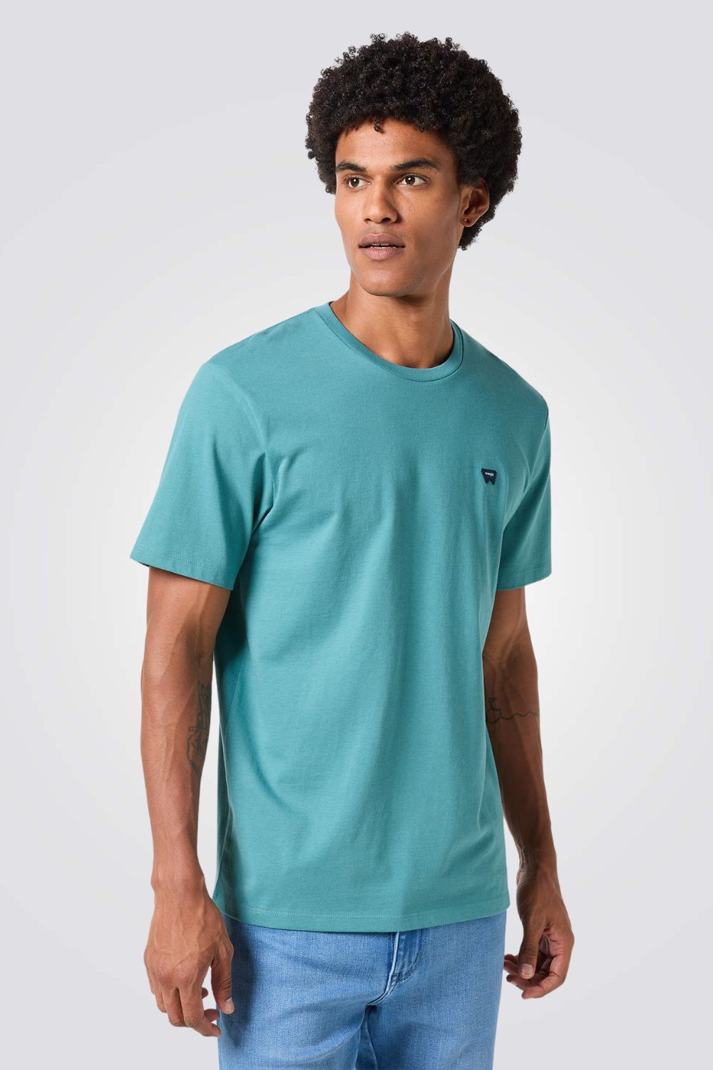 טישירט בצבע טורקיז