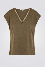 חולצה עם צווארון תחרה