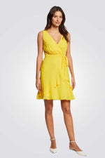 שמלה מיני עם חגורה