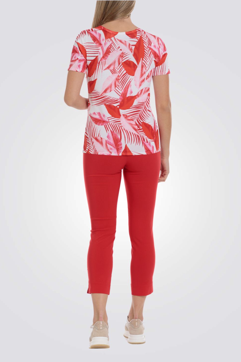 חולצה עם הדפס עלים אדום