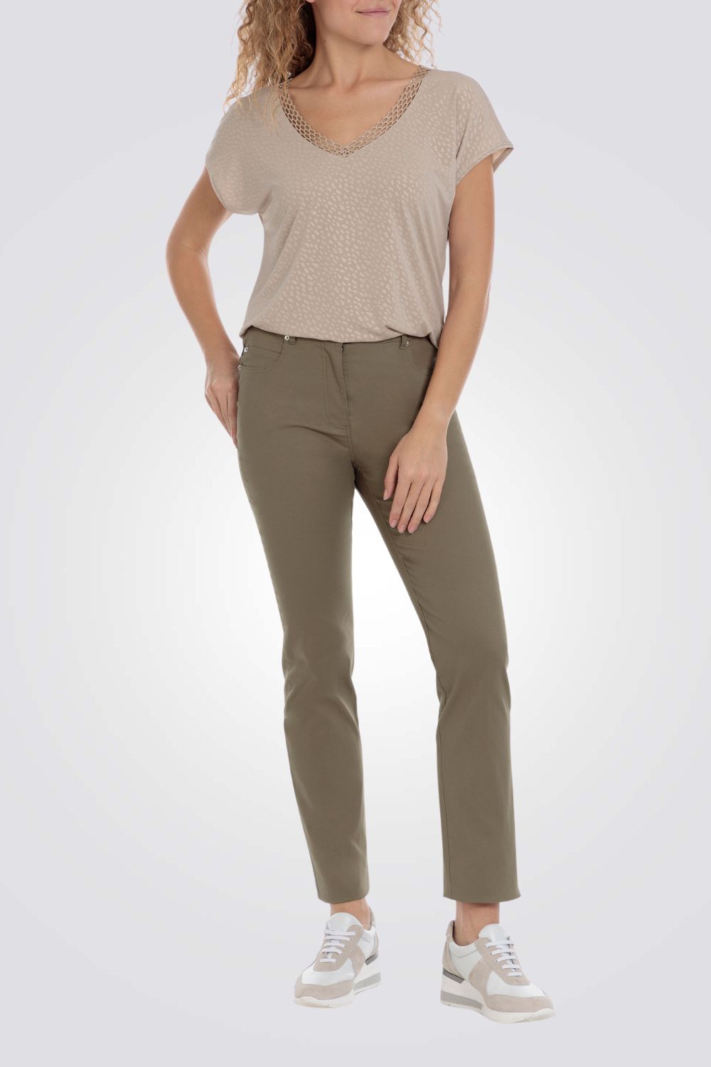 חולצה עם הדפס מנומר