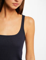 גופייה מנצנצת לנשים בצבע נייבי - MASHBIR//365