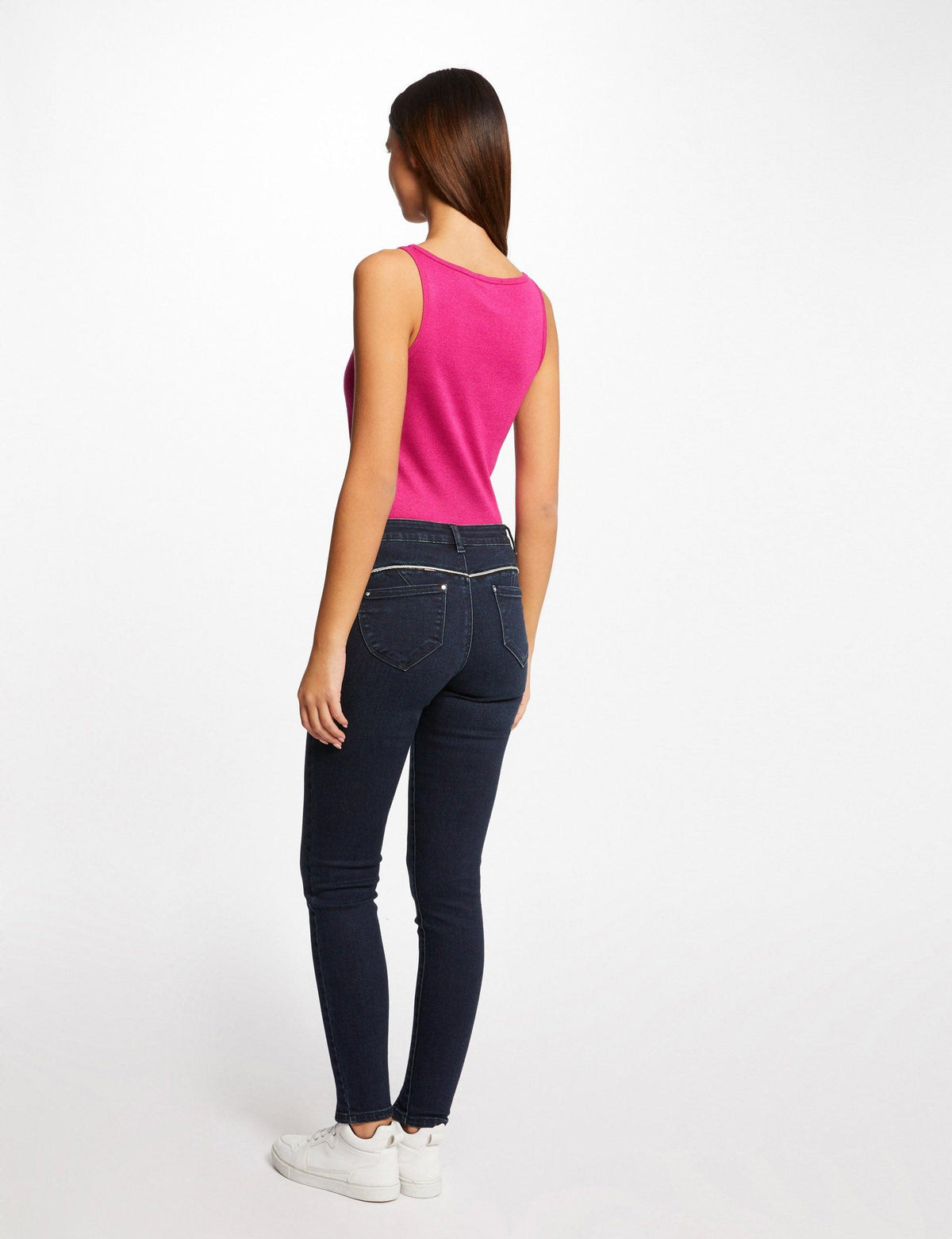 גופייה מנצנצת לנשים בצבע ורוד - MASHBIR//365