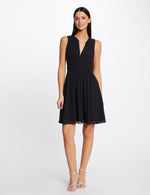 שמלת מיני עם פרטי שרשרת בצבע נייבי - MASHBIR//365