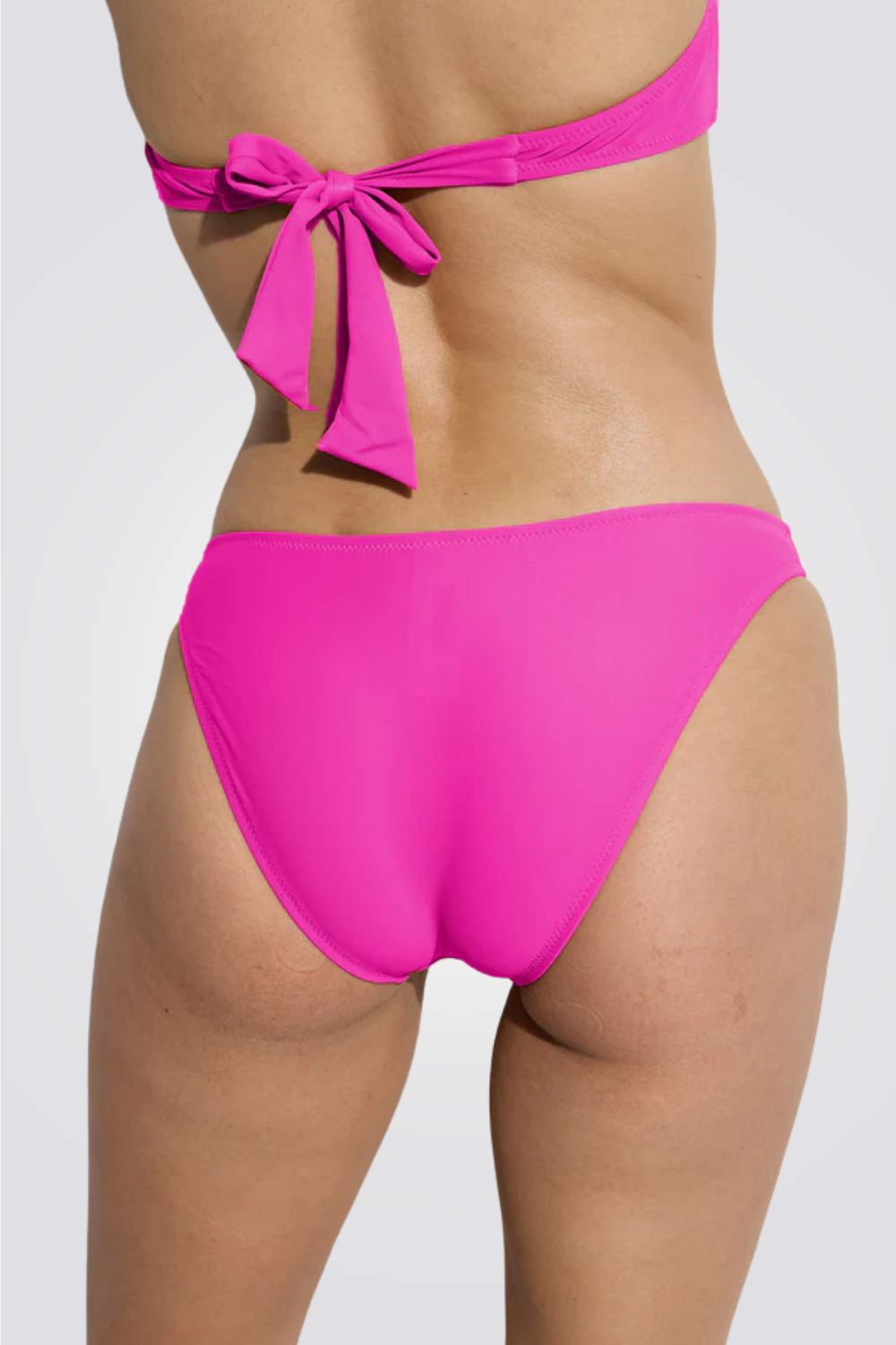 תחתוני בקיני בגזרה קלאסית