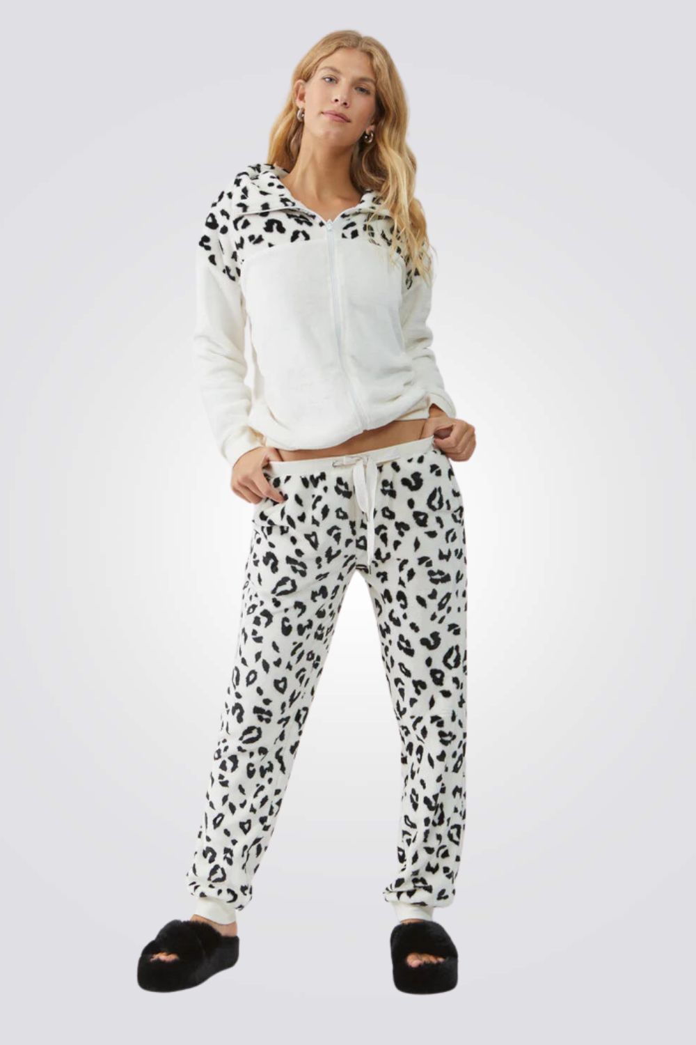 חליפת פנאי פלאפית