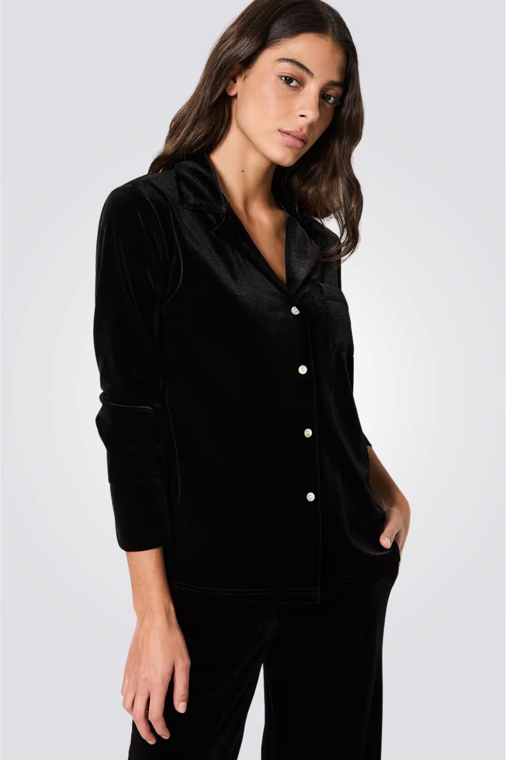 חולצת פיג'מה ארוכה VEVY בצבע שחור