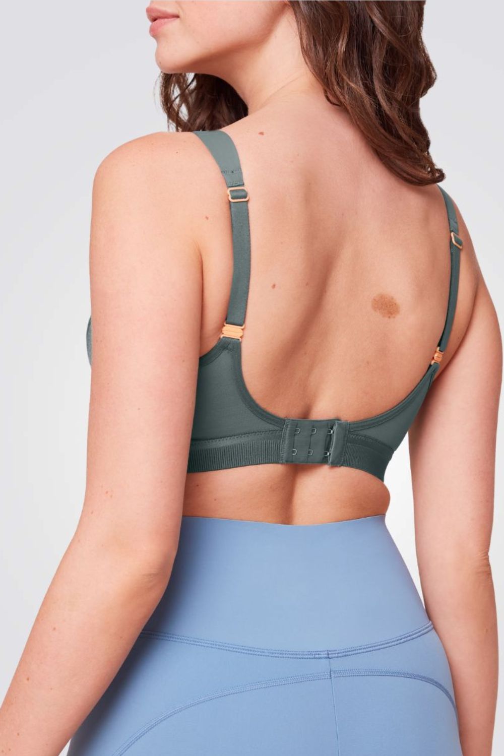 חזיית ספורט Triaction Gravity Lite N EX בצבע מנטה