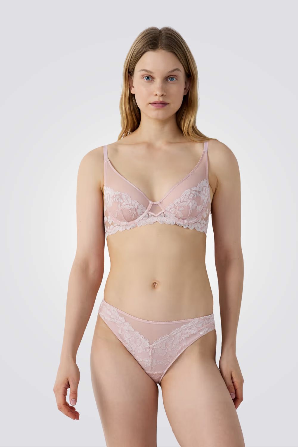 חזיית Balconette DANSEUSE  בשילוב טול ותחרה פרחונית