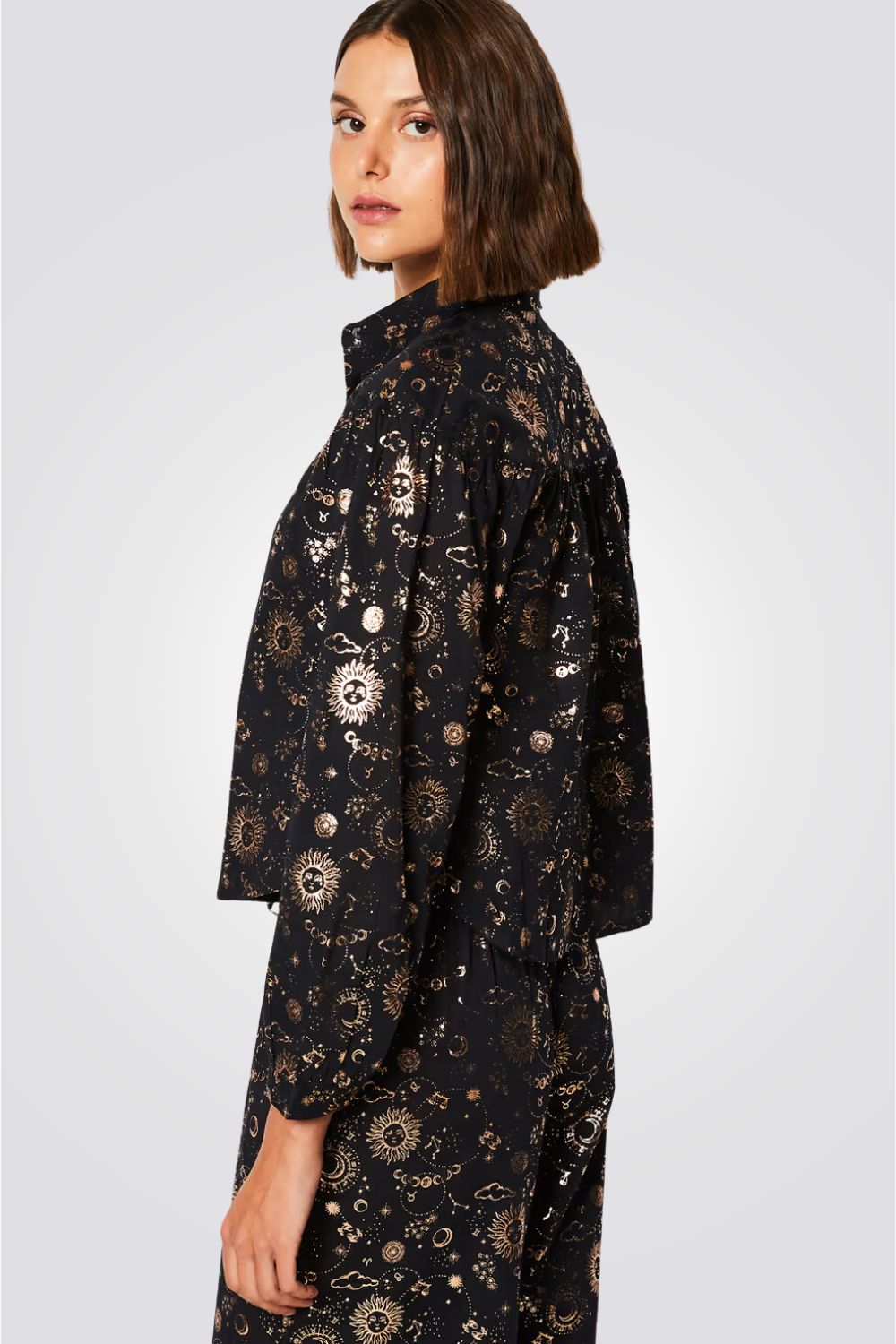 חולצת פיג'מה מכופתרת MAISSA  בהדפס זהוב