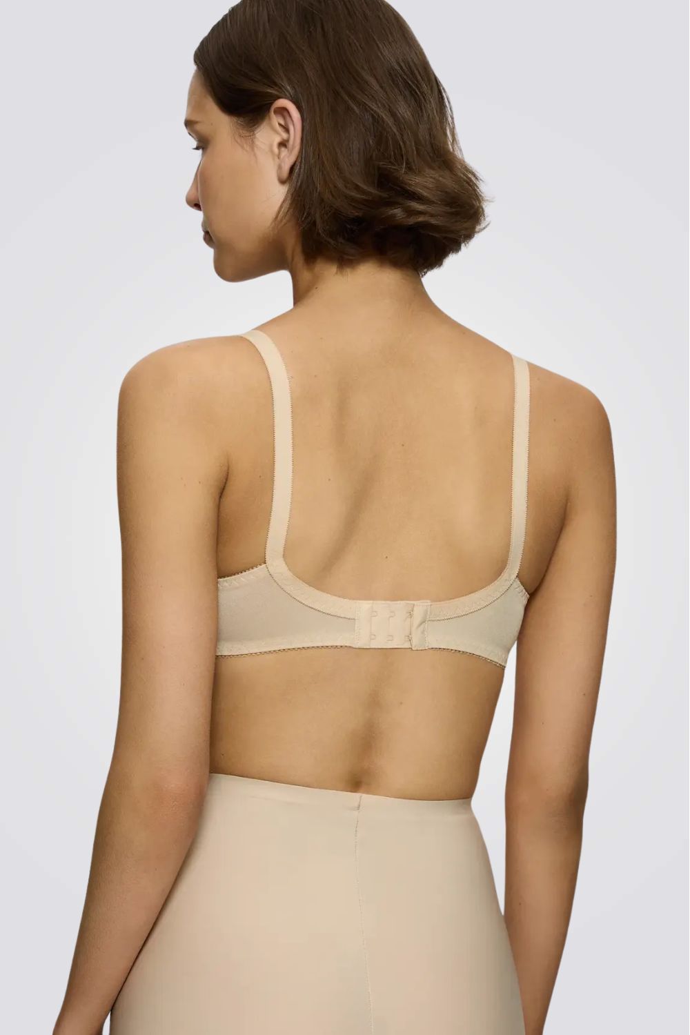 חזיית CLAUDETTE 104N ללא ריפוד וברזל בז'