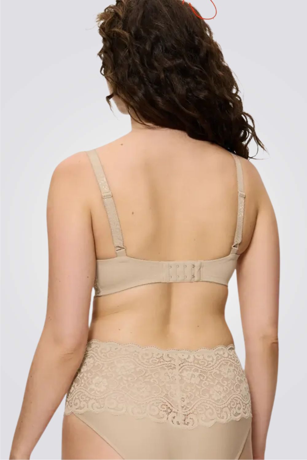 חזיית תחרה ללא ריפוד Amourette W בז'