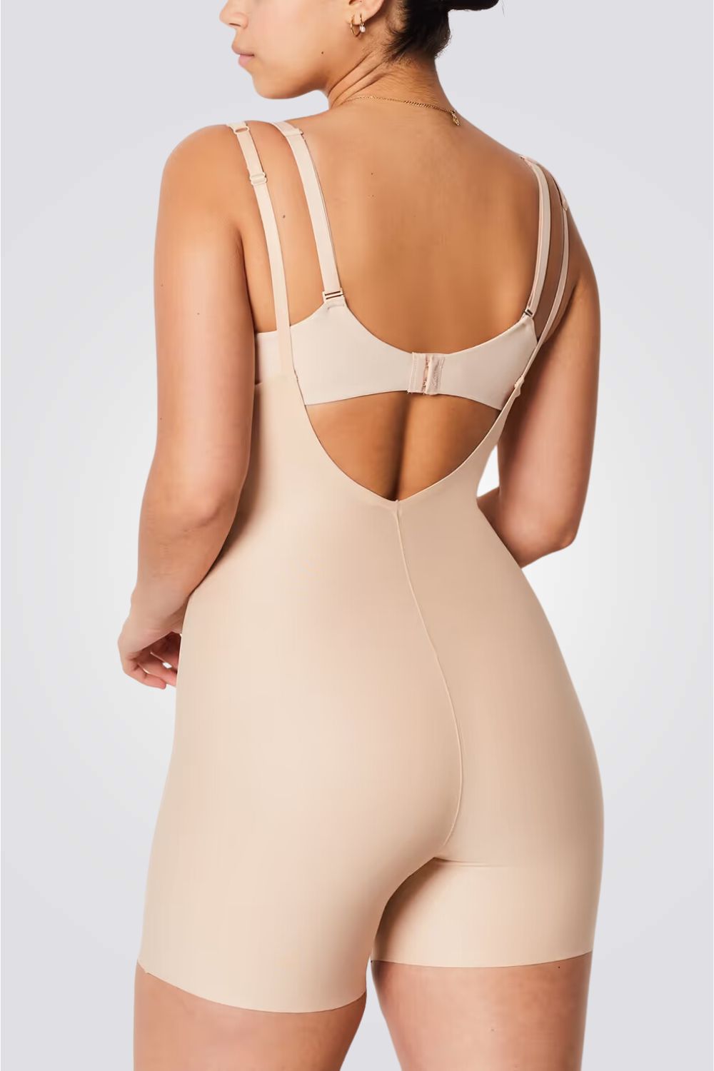 מחטב גוף גזרת אוברול CONTROL BY ETAM בצבע בז'