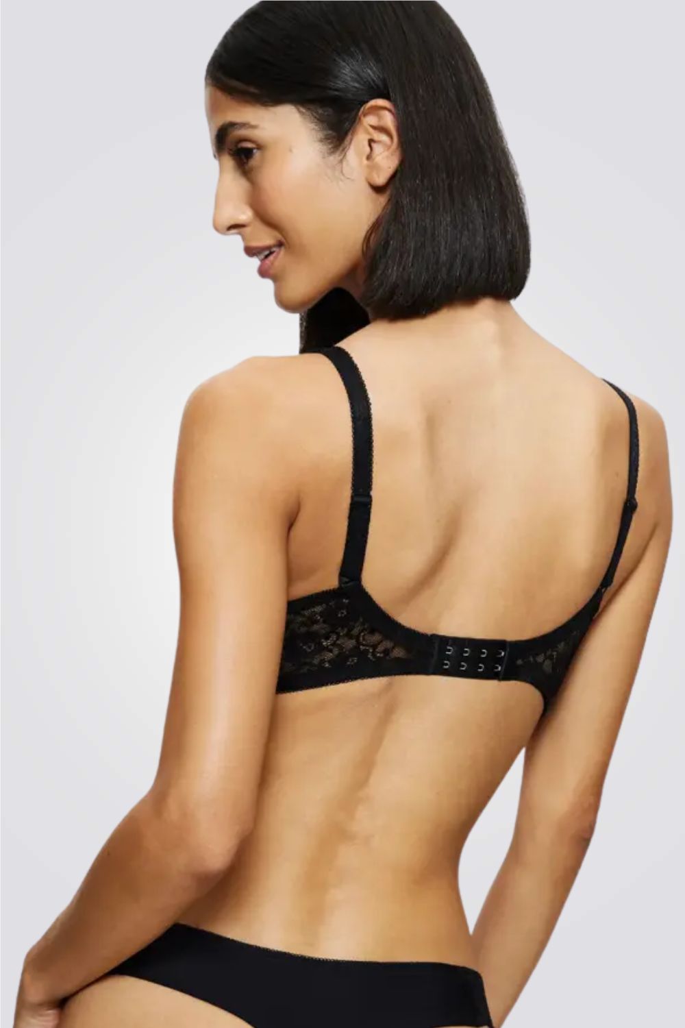 חזייה מרופדת למידות גדולות Amourette WP בצבע שחור