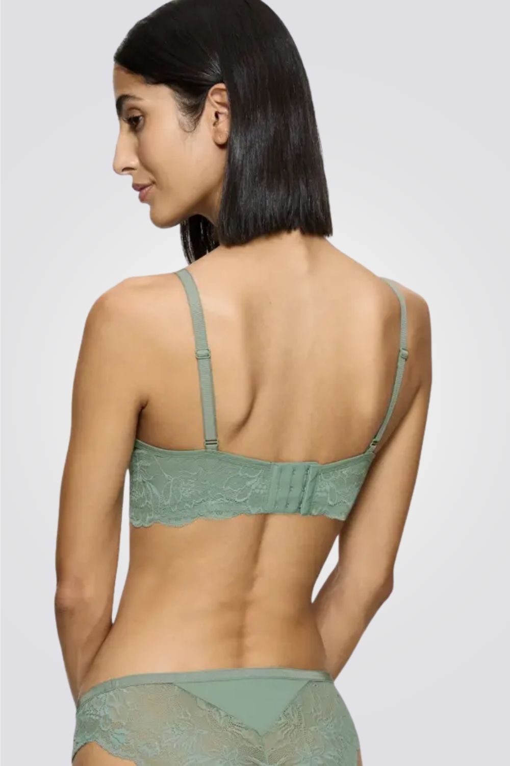 חזיית תחרה Amourette Charm T N03 בצבע ירוק