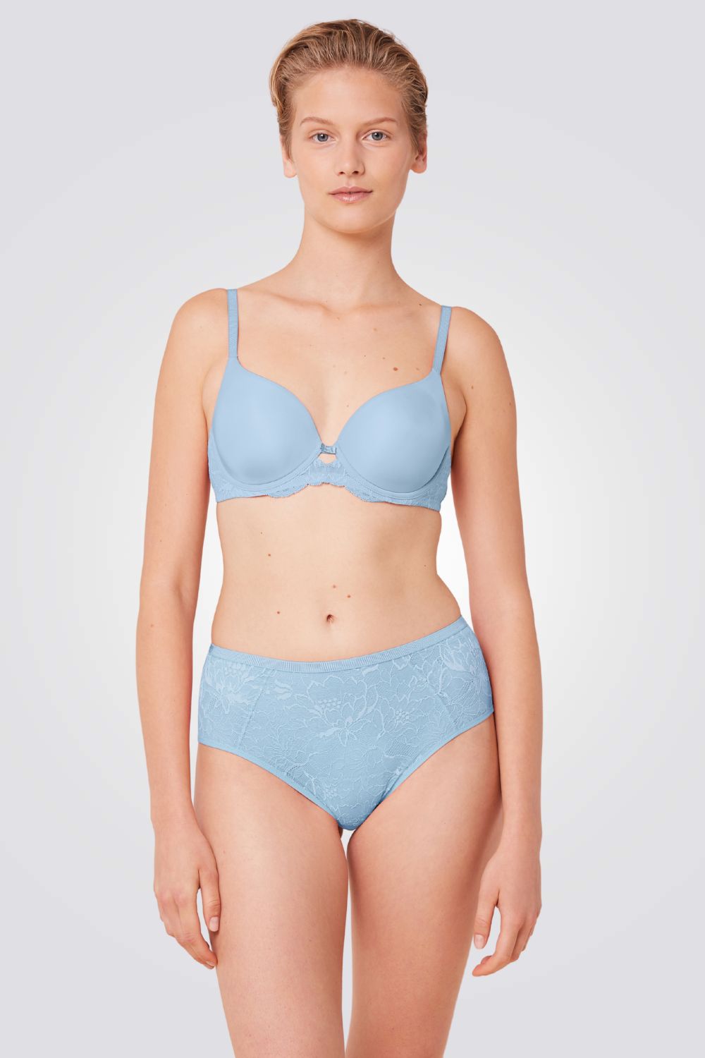 חזיית תחרה Amourette Charm T WHP01 בצבע כחול