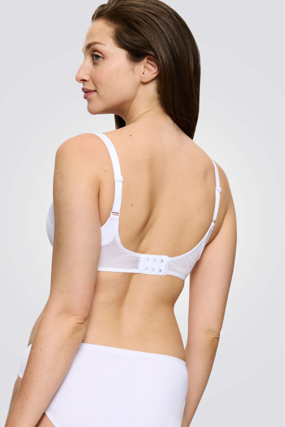 חזיי מרופדת Airy Sensation WP לבנה