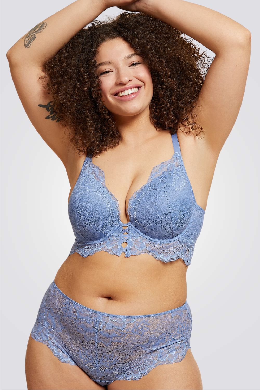 חזייה מרופדת למידות גדולות INK N*5 בצבע כחול