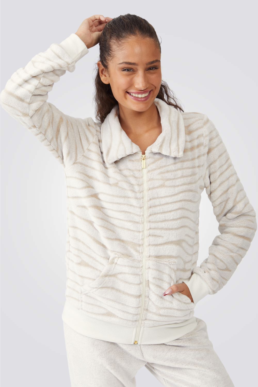 סט פיג'מה פלאפית בהדפס זברה