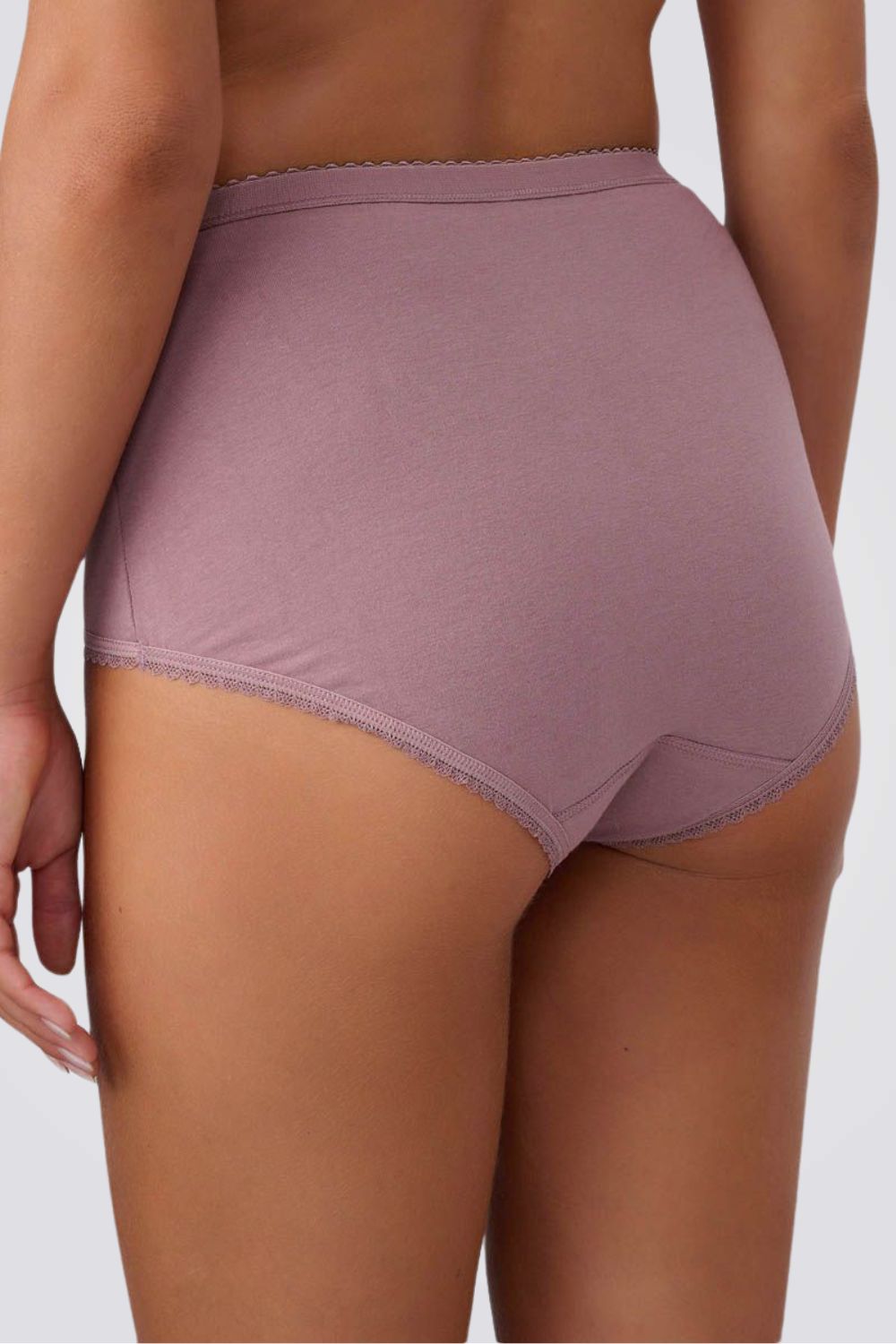 תחתוני מקסי בגזרה גבוהה | פמינה