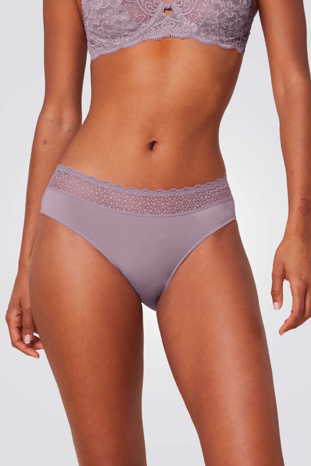 תחתוני היי לג Feel of Modal בצבע סגול