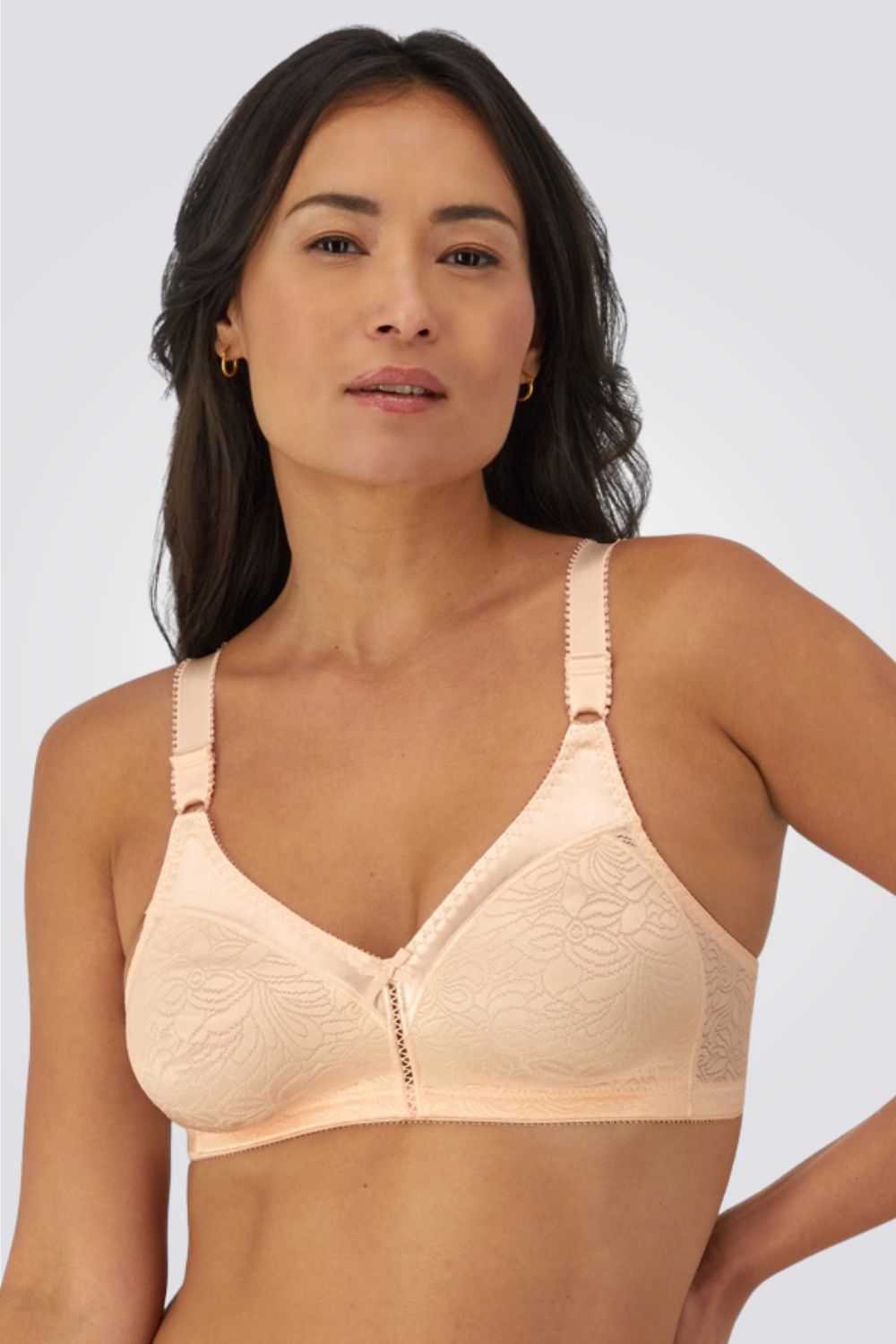 חזייה מרופדת למידות גדולות בצבע בז'