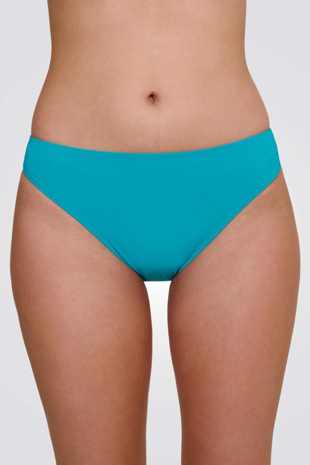 תחתוני ביקיני בגזרה קלאסית בצבע תכלת