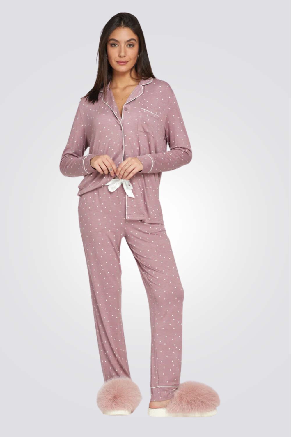 פיג'מת מכופתרת בהדפס נקודות