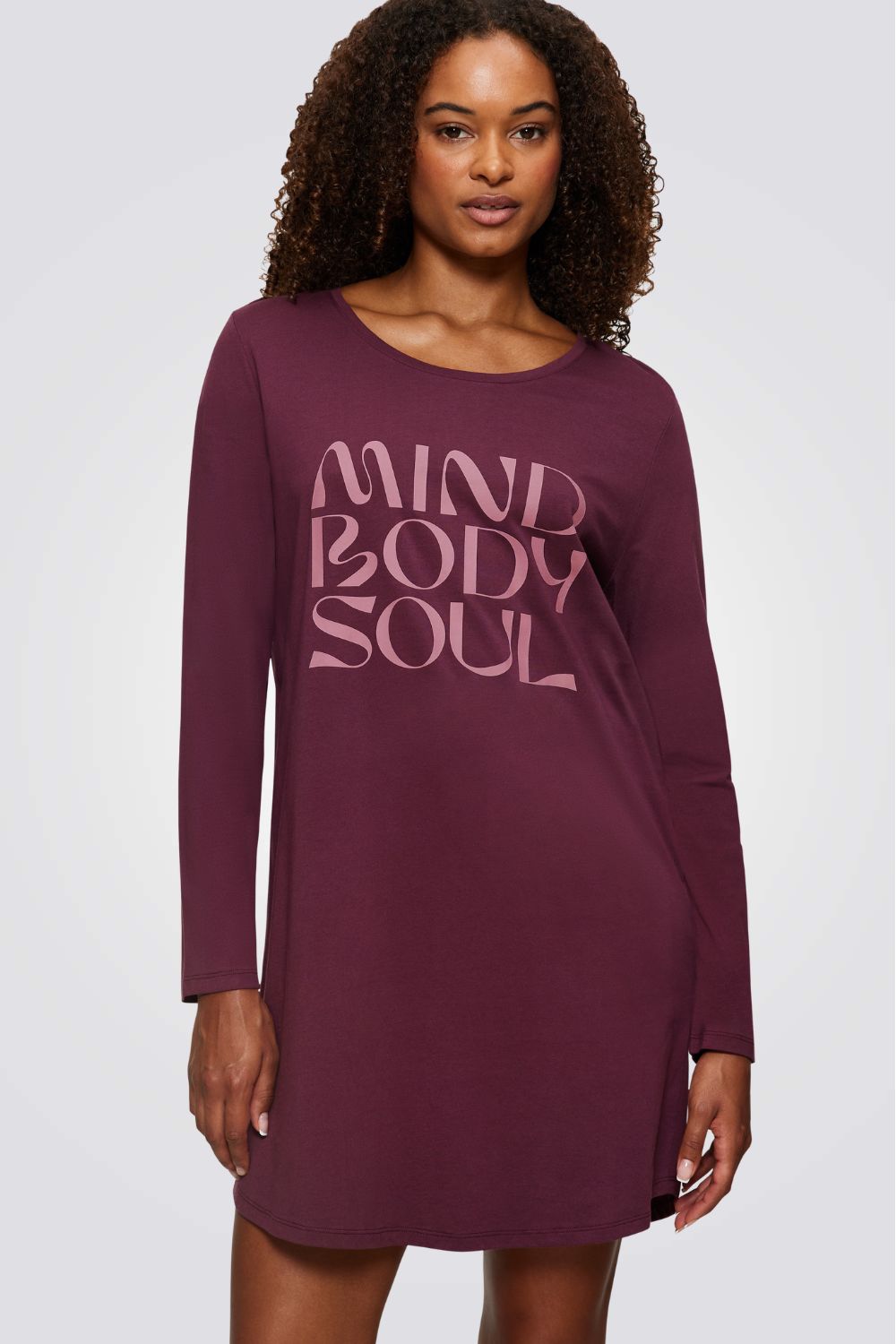 כותנת לילה ארוכה עם הדפסה