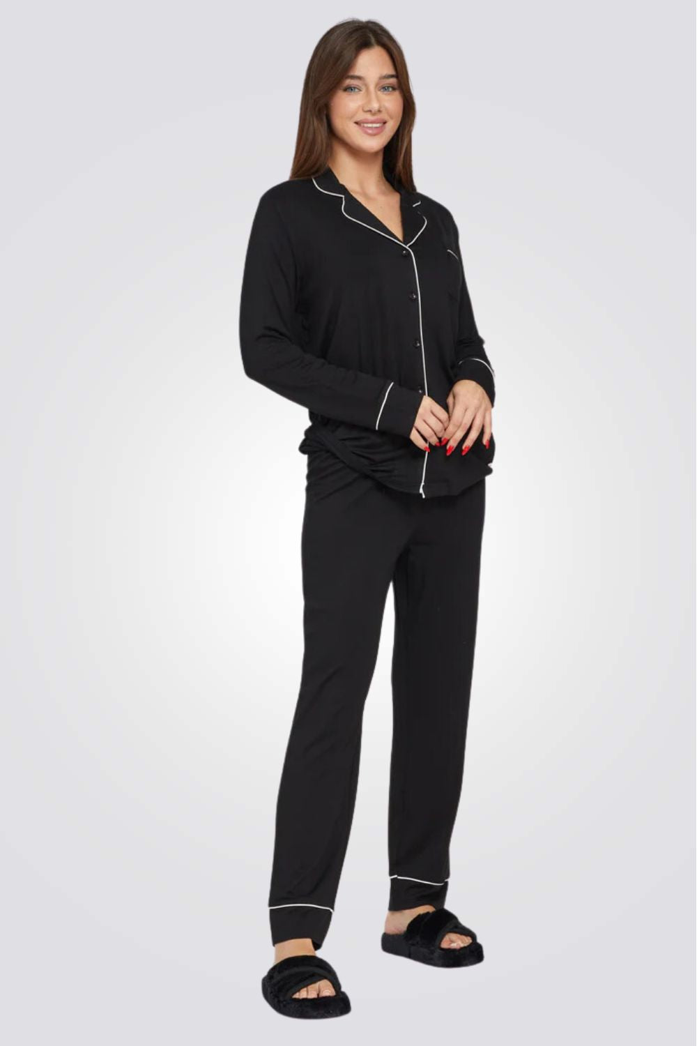 פיג'מה מכופתרת לנשים