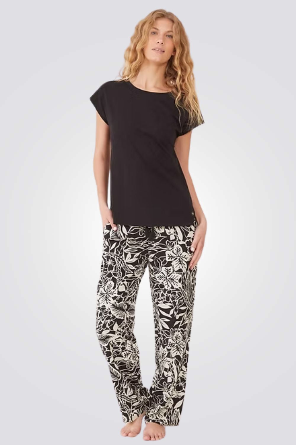 סט פיג'מת מעבר עם מכנס פרחוני ארוך