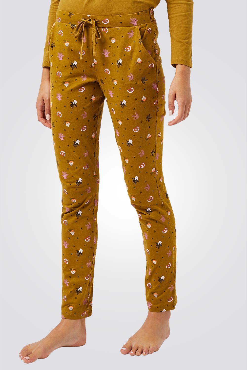 מכנסי פיג'מה ארוכים NUTS בצבע חרדל