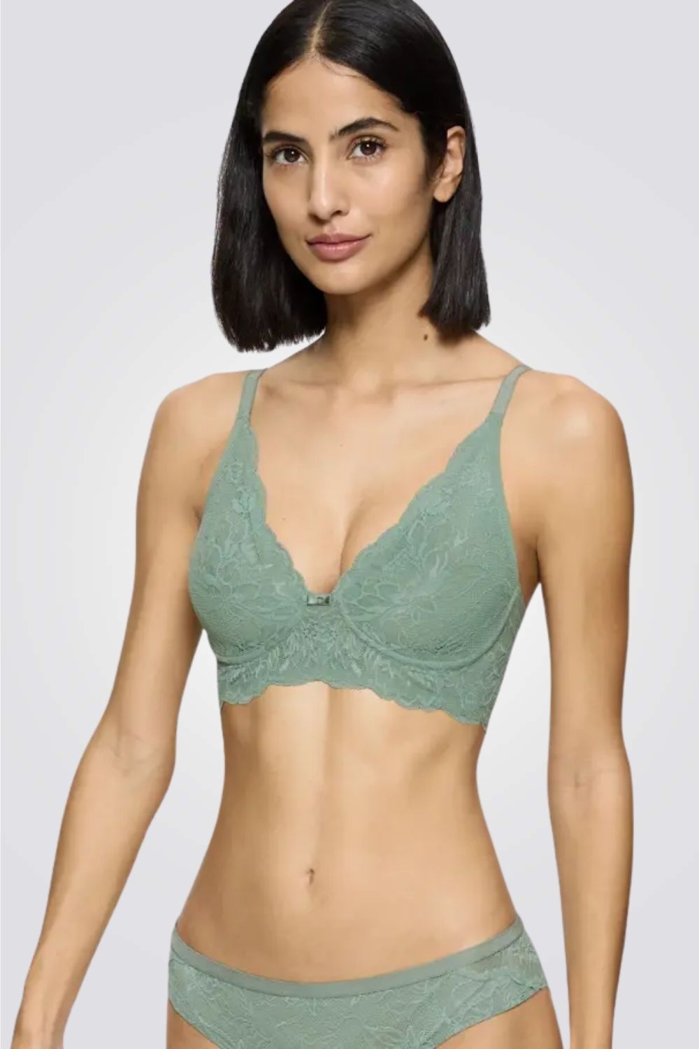 חזיית תחרה Amourette Charm T N03 בצבע ירוק