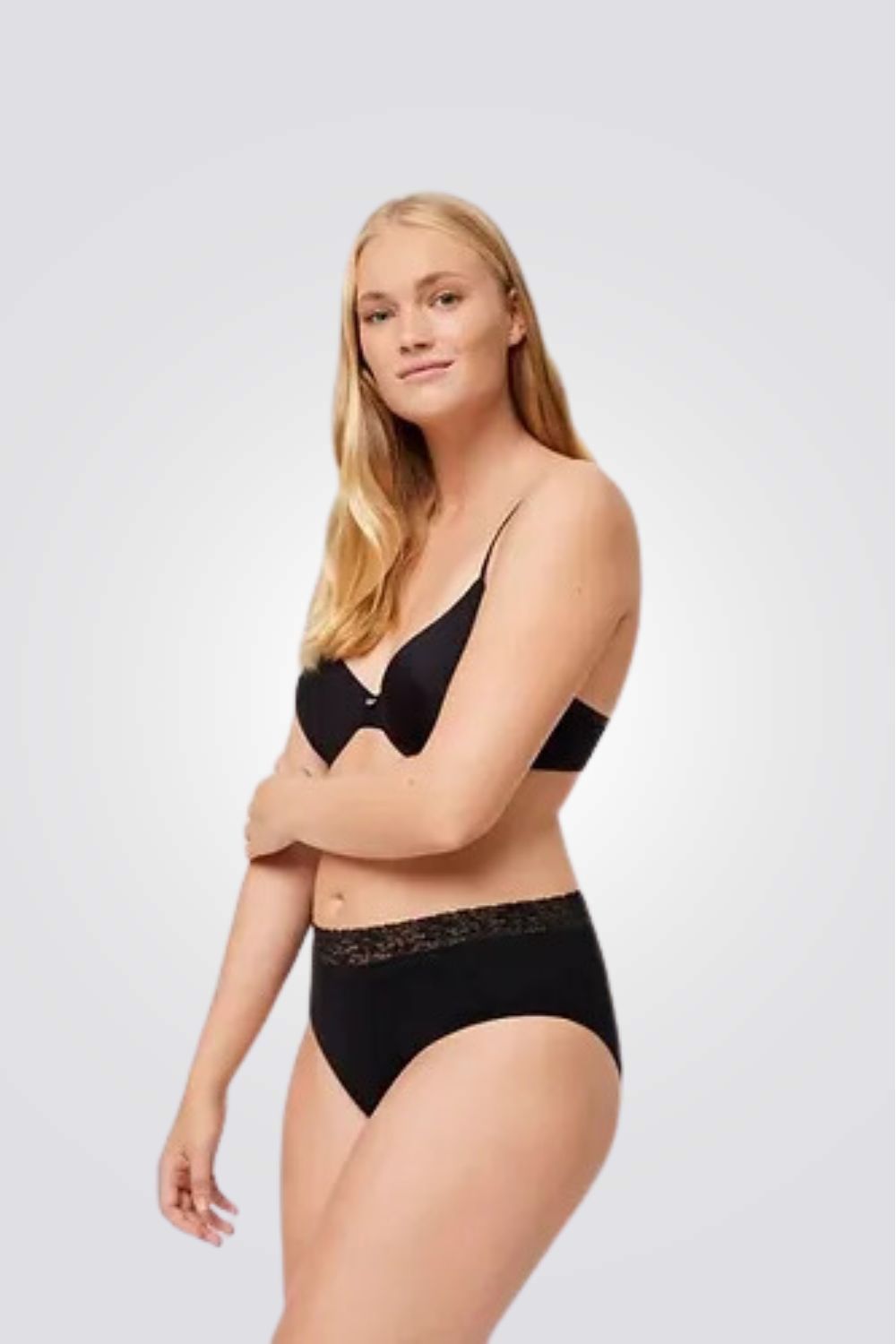 תחתוני מקסי בעיטורי תחרה